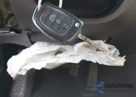 2015 Hyundai Santa Fe Sport 2.4L from USA, damaged, VIN 5XYZU3LB3FG298475